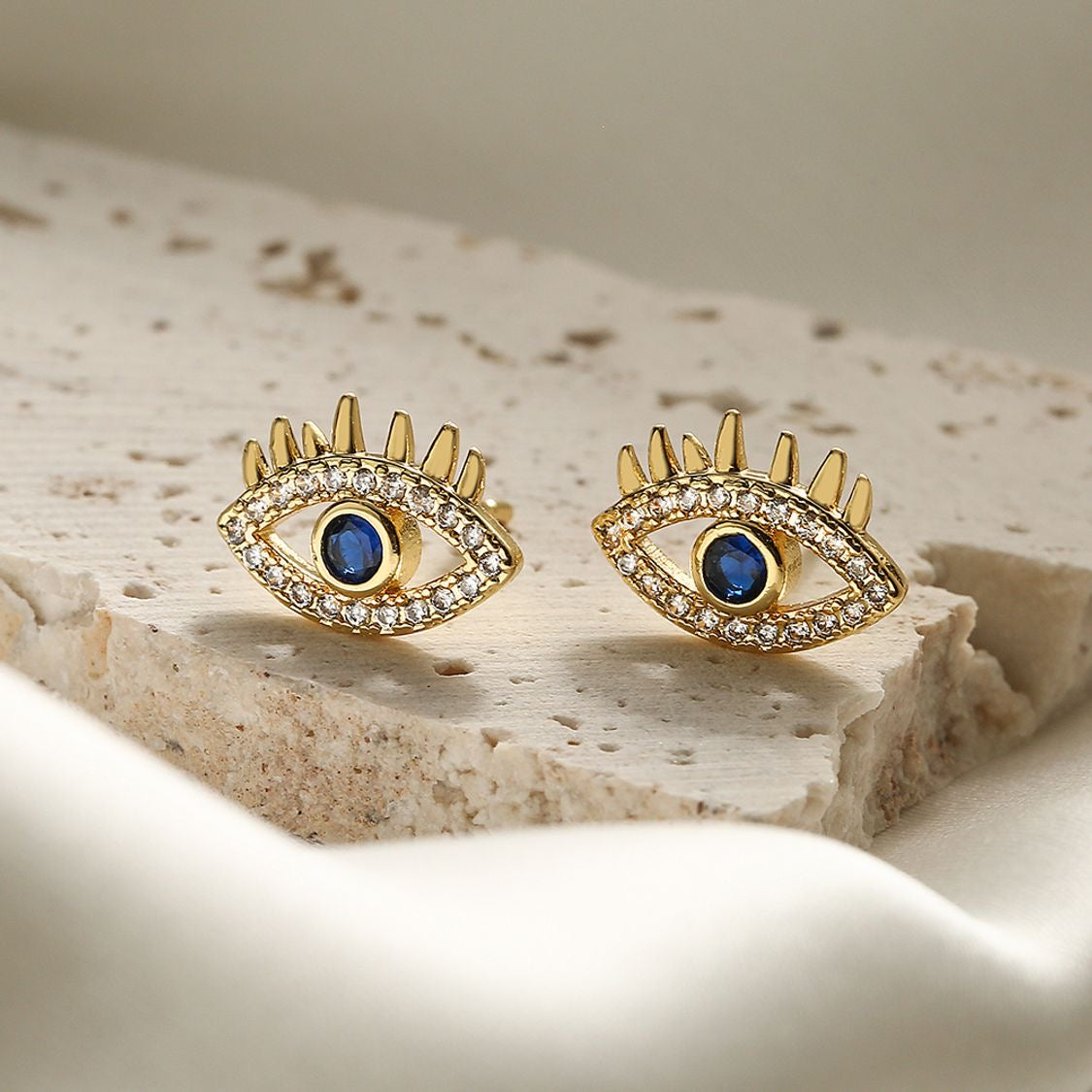 Intuition Eye earrings