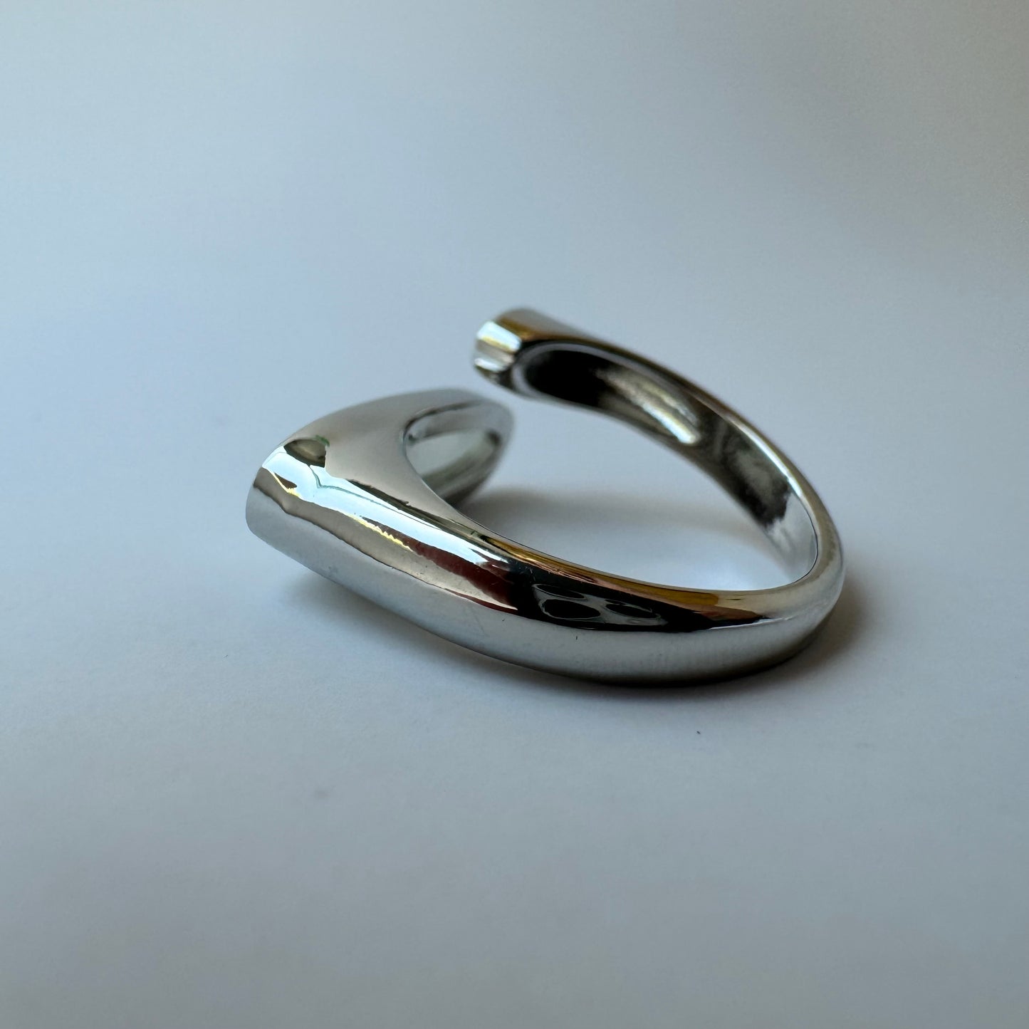 Griffith Ring