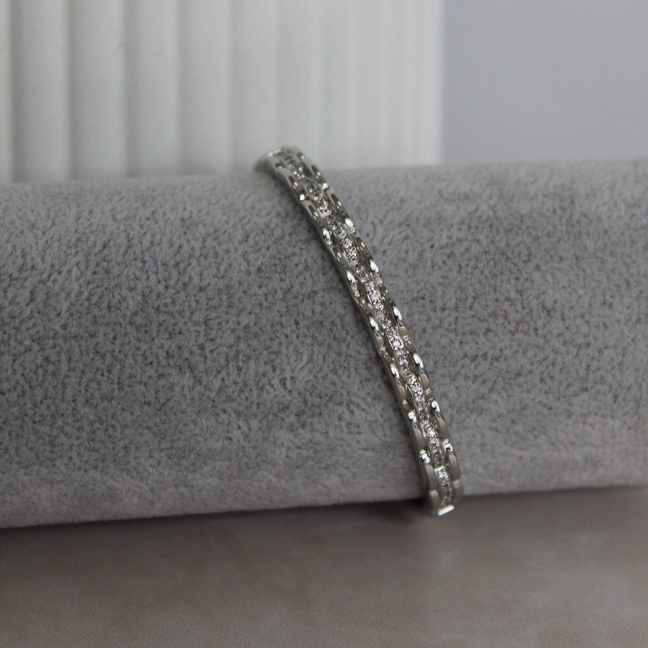 Brazalete con zirconia