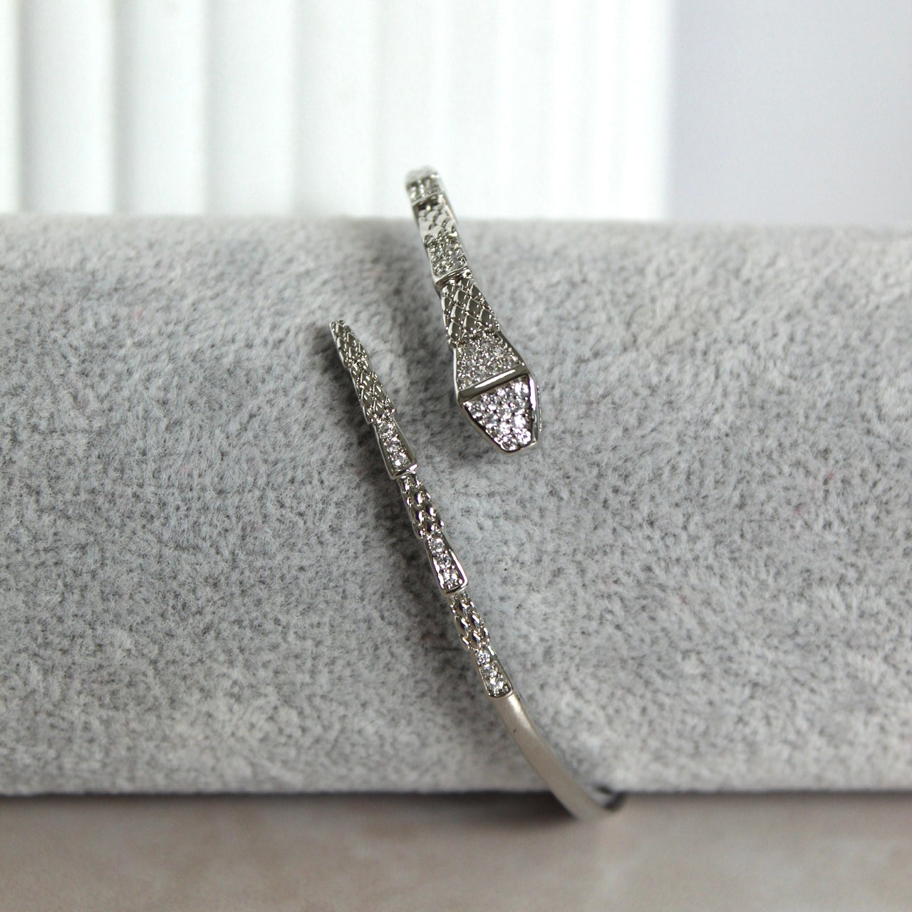 Pulsera con zirconia