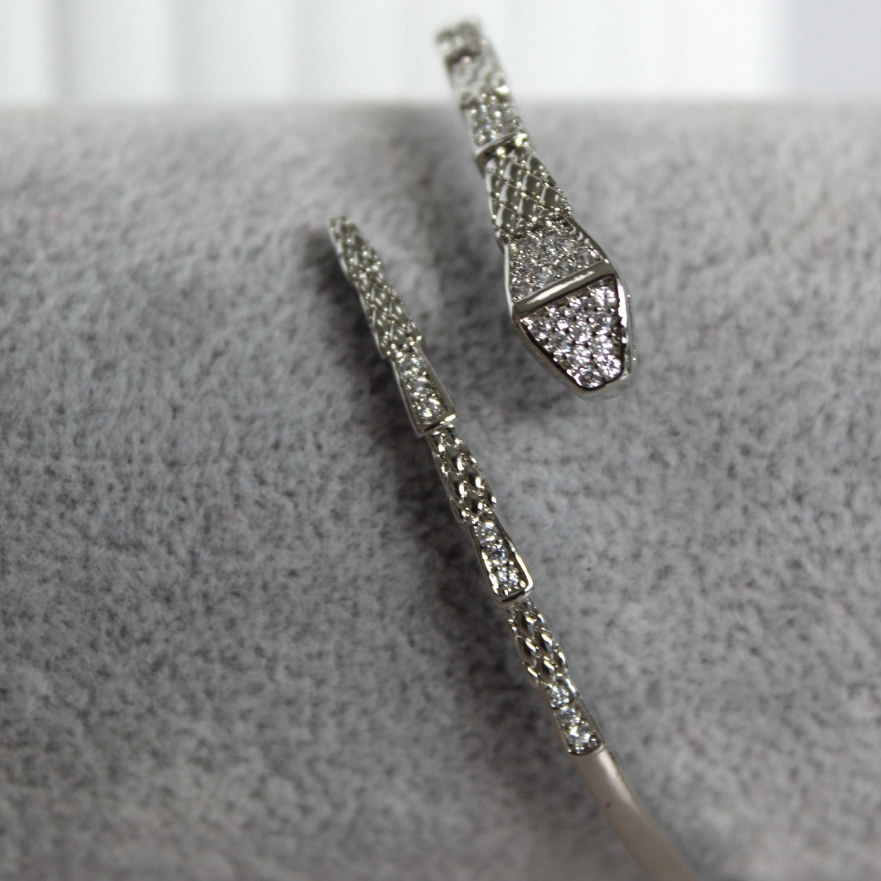 Pulsera con zirconia