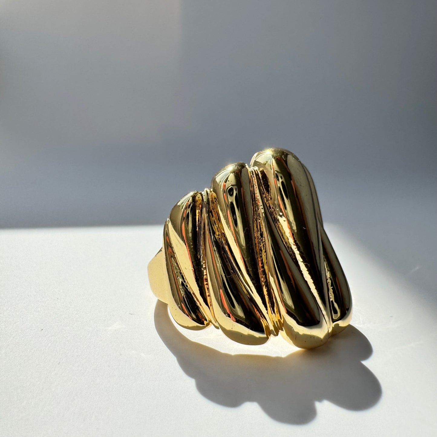 Queen Ring