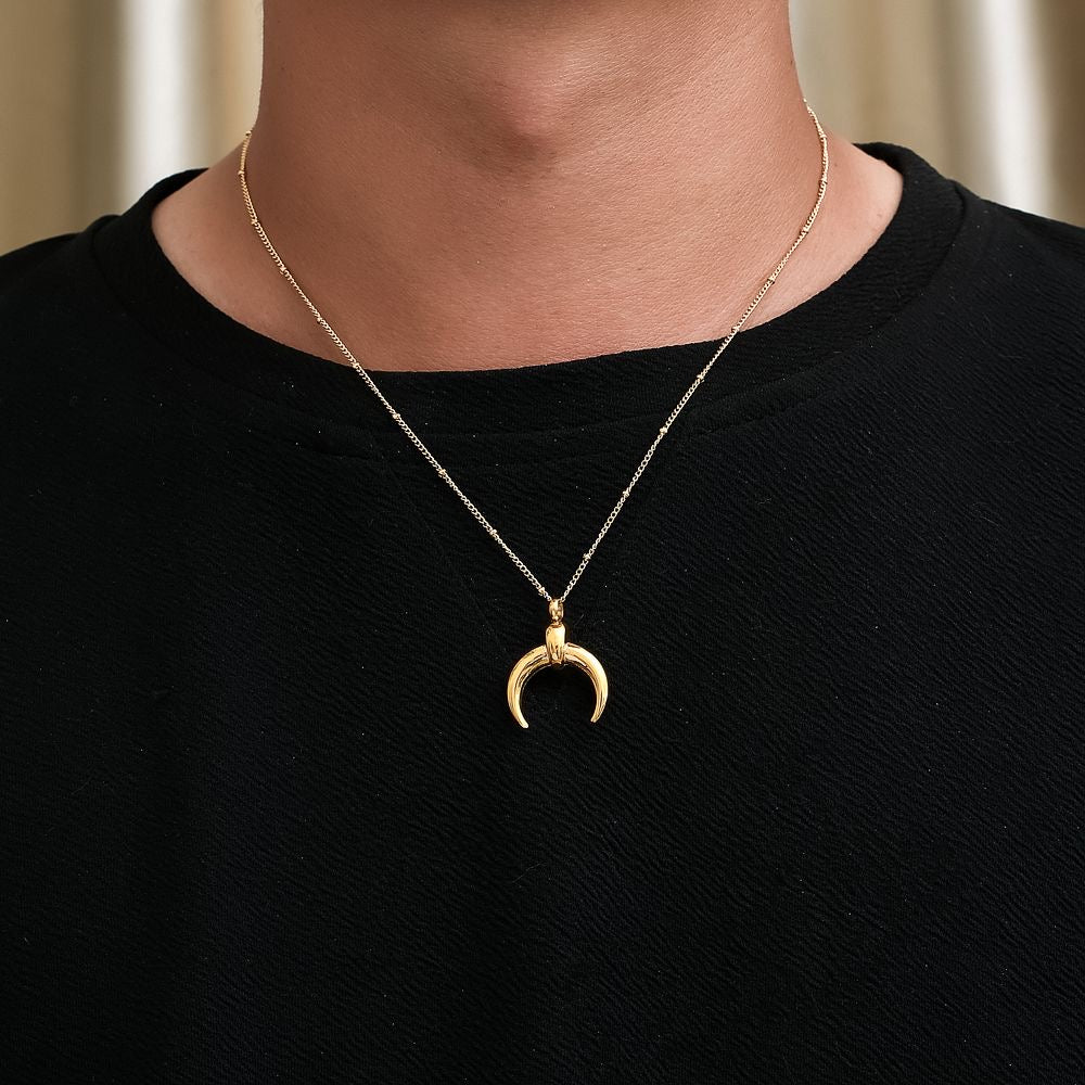 Eisley Moon necklace