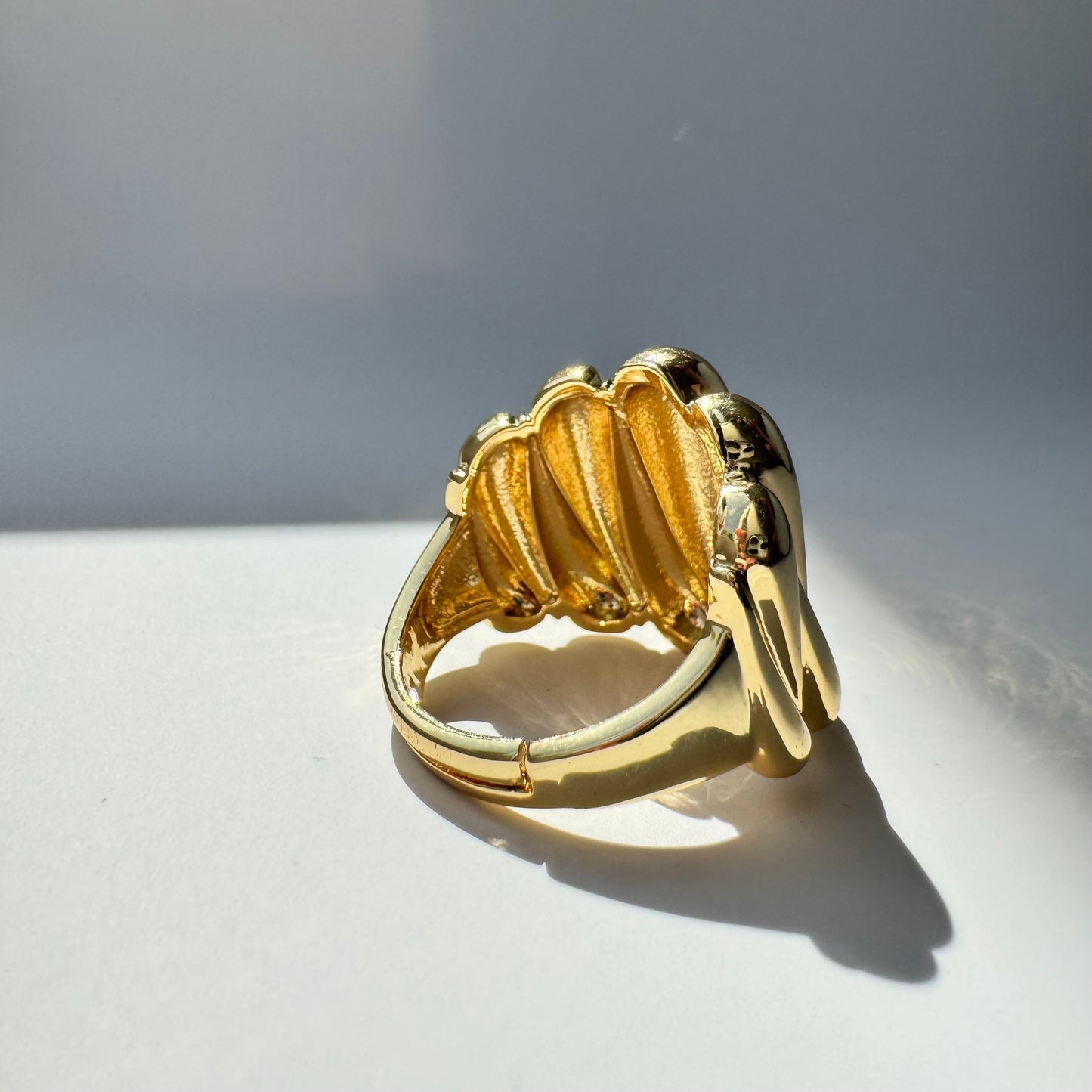 Queen Ring