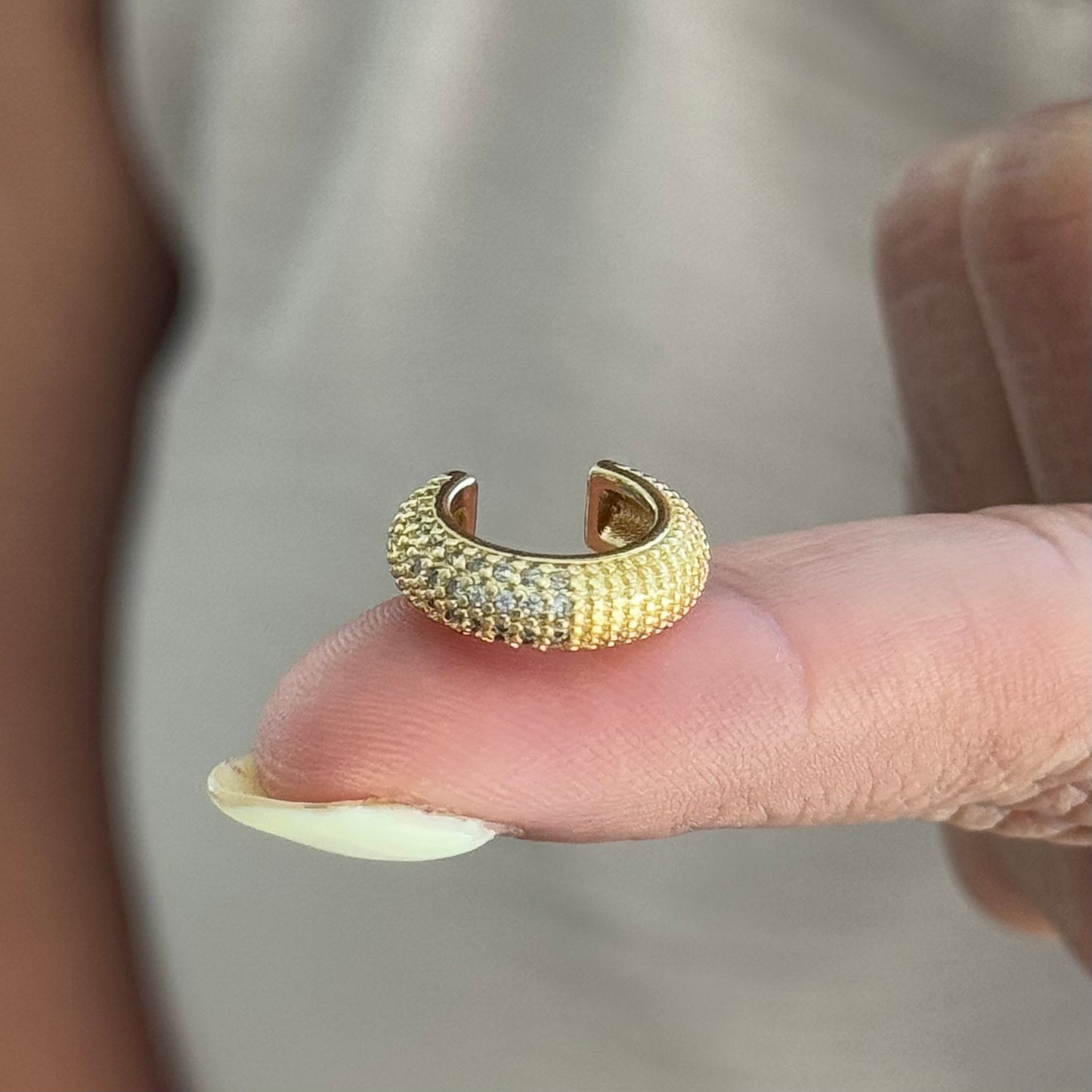 Ear Cuff Glow Ring”