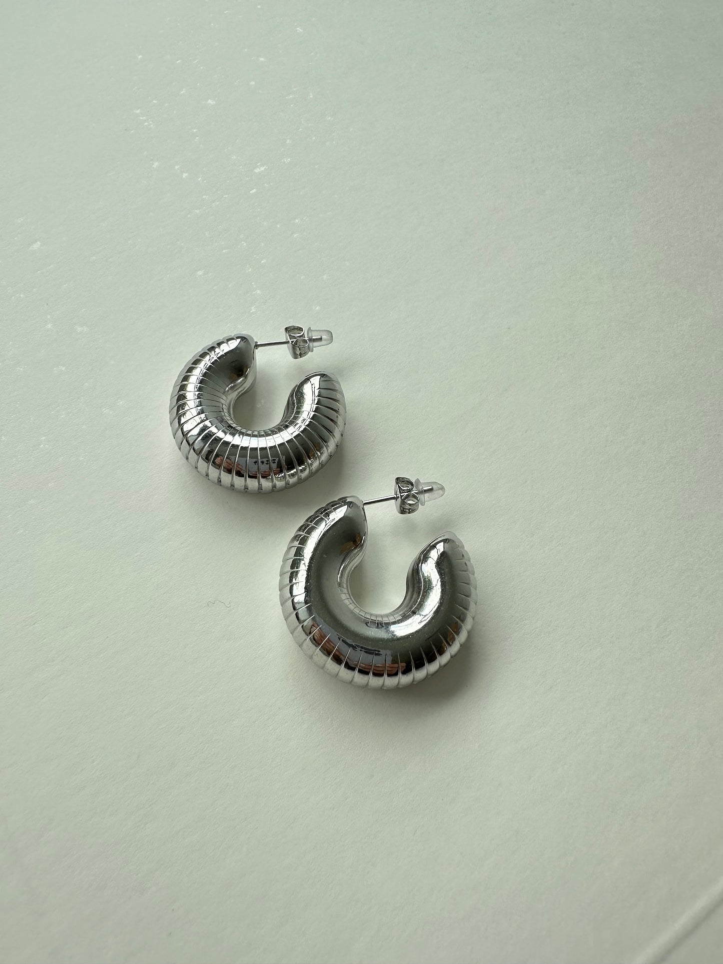 Belladonna Hoops